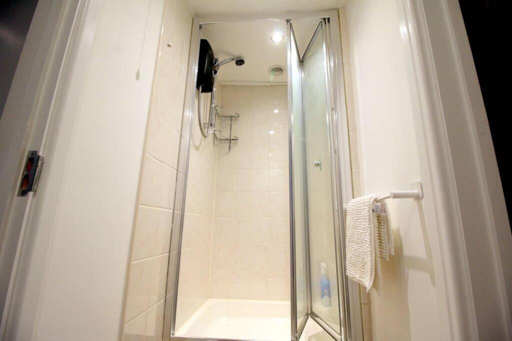Pebbles Apartment By Air Premier Seaford Dış mekan fotoğraf